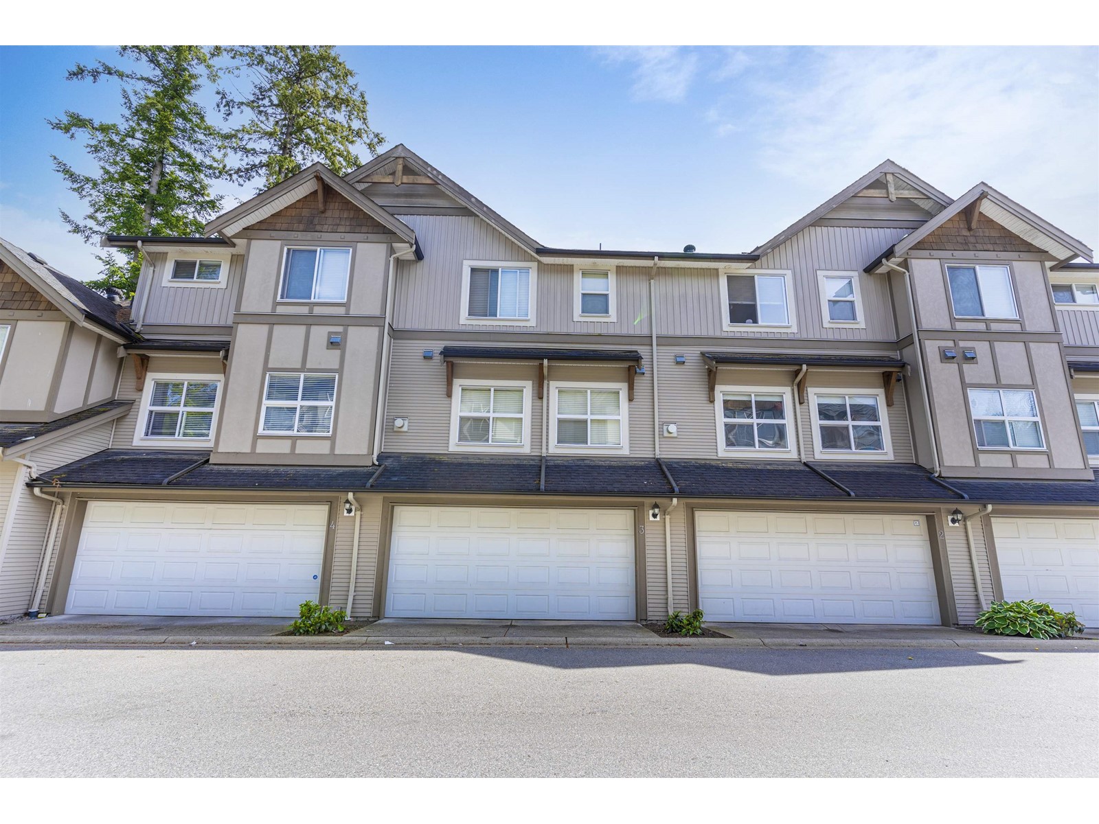 Property at 3 12677 63 AVENUE image 2