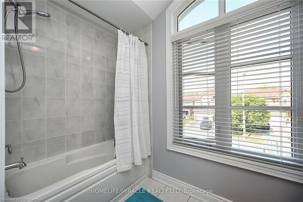 3974 Worthview Place, Mississauga, Ontario  L5N 6S7 - Photo 26 - 40652199