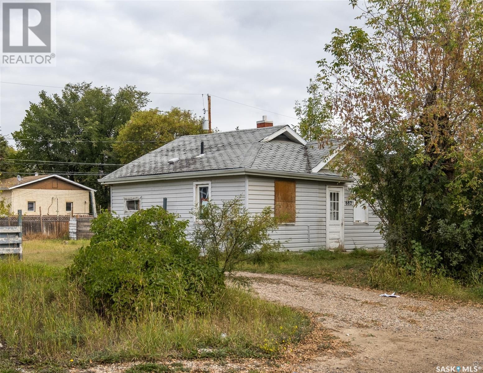 682 18th STREET W, prince albert, Saskatchewan