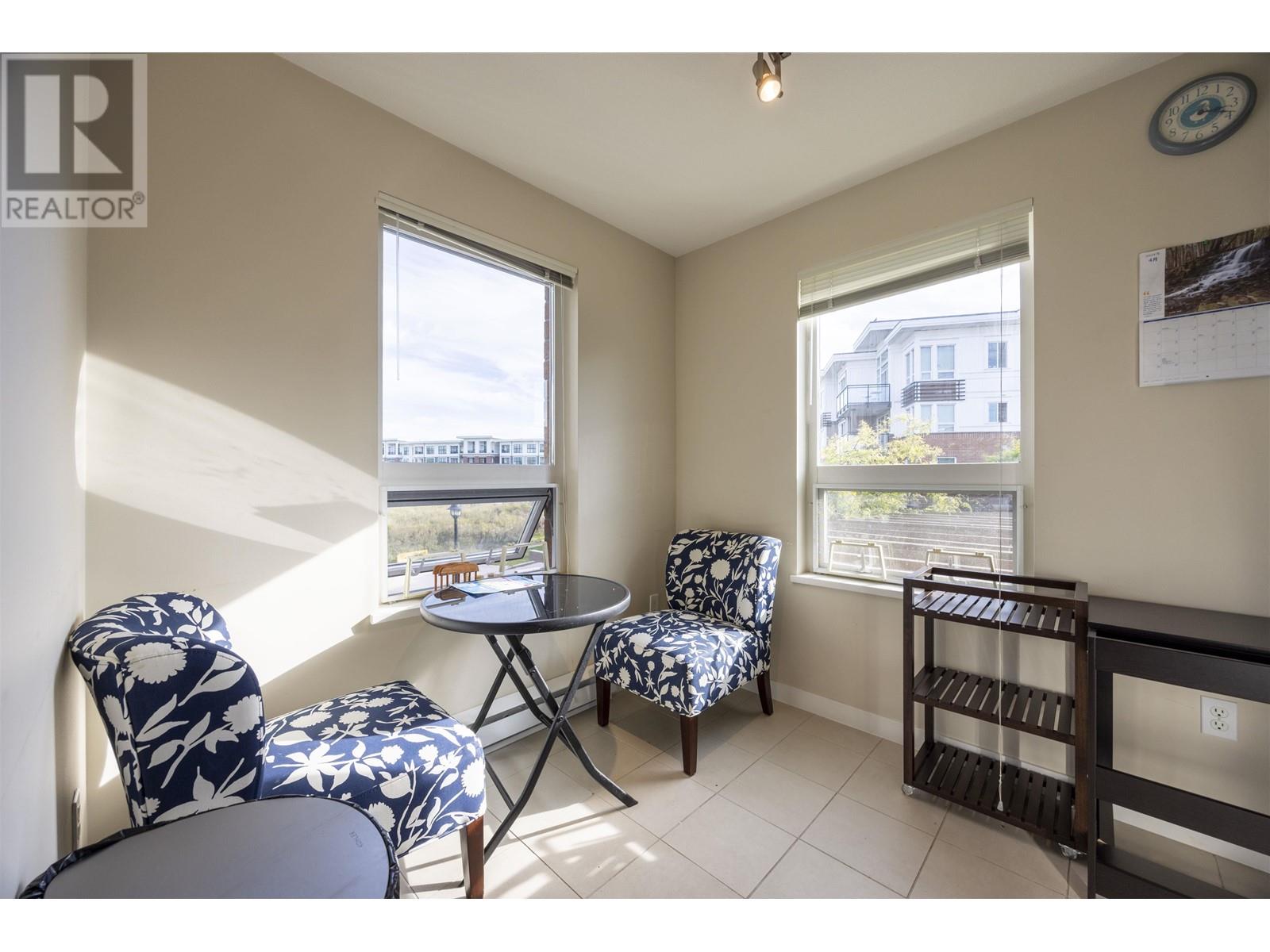 Listing Picture 4 of 18 : 211 9500 ODLIN ROAD, Richmond / 烈治文 - 魯藝地產 Yvonne Lu Group - MLS Medallion Club Member