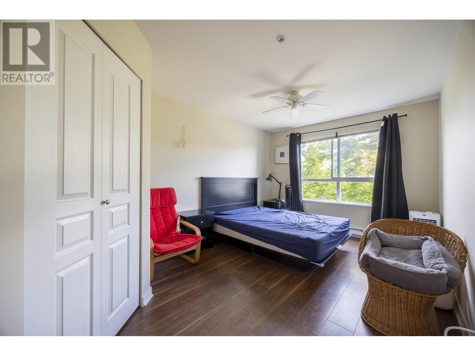 Listing Picture 8 of 18 : 211 9500 ODLIN ROAD, Richmond / 烈治文 - 魯藝地產 Yvonne Lu Group - MLS Medallion Club Member