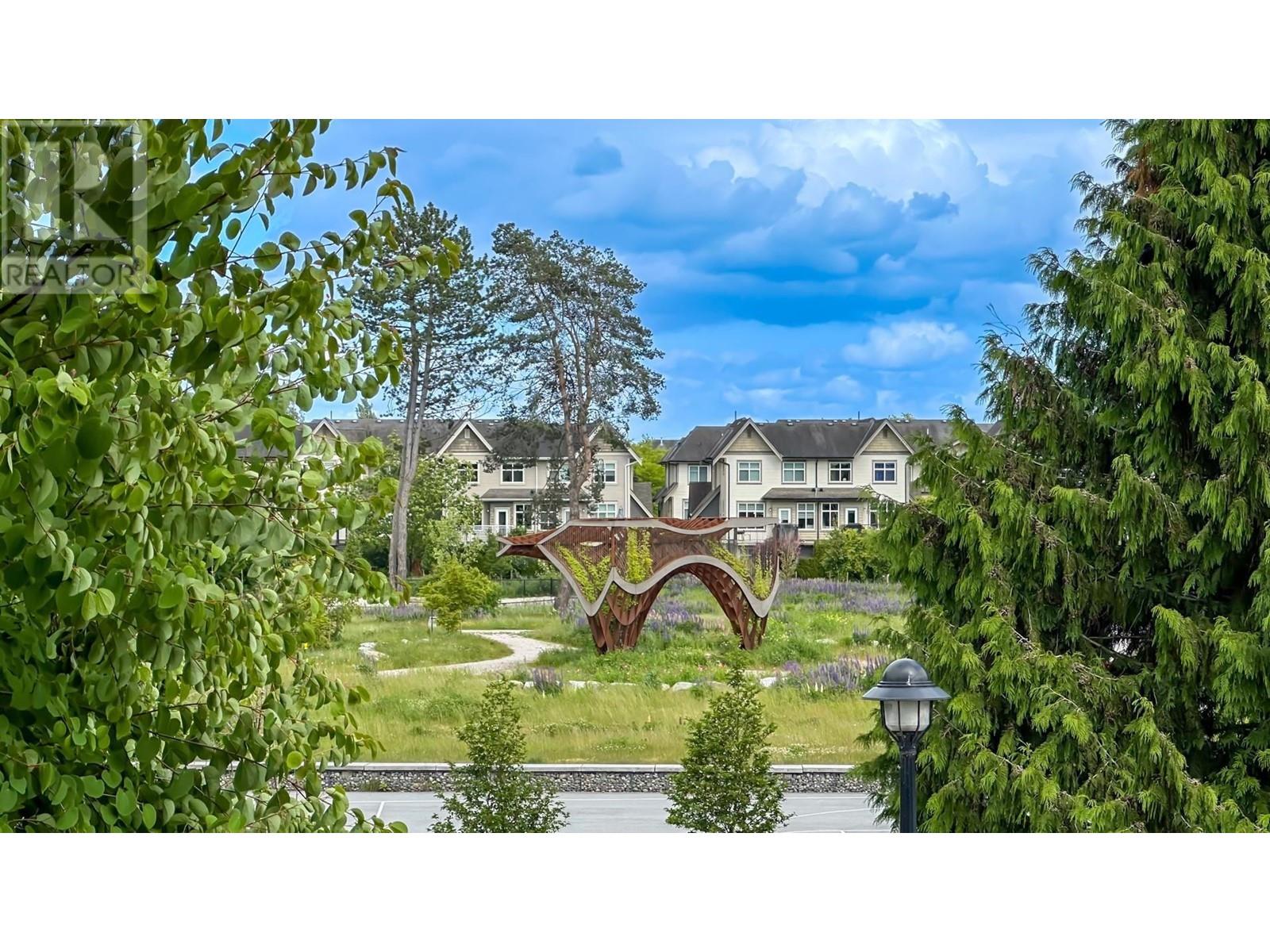 Listing Picture 11 of 18 : 211 9500 ODLIN ROAD, Richmond / 烈治文 - 魯藝地產 Yvonne Lu Group - MLS Medallion Club Member