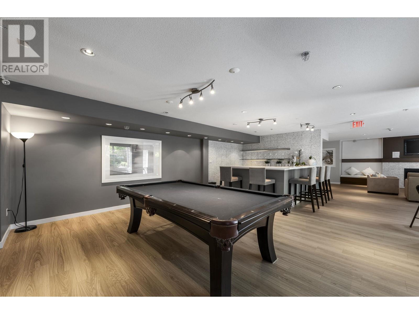 Listing Picture 13 of 18 : 211 9500 ODLIN ROAD, Richmond / 烈治文 - 魯藝地產 Yvonne Lu Group - MLS Medallion Club Member