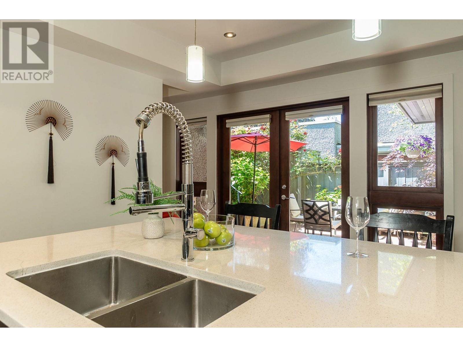 Listing Picture 14 of 32 : 5918 CHANCELLOR BOULEVARD, Vancouver / 溫哥華 - 魯藝地產 Yvonne Lu Group - MLS Medallion Club Member