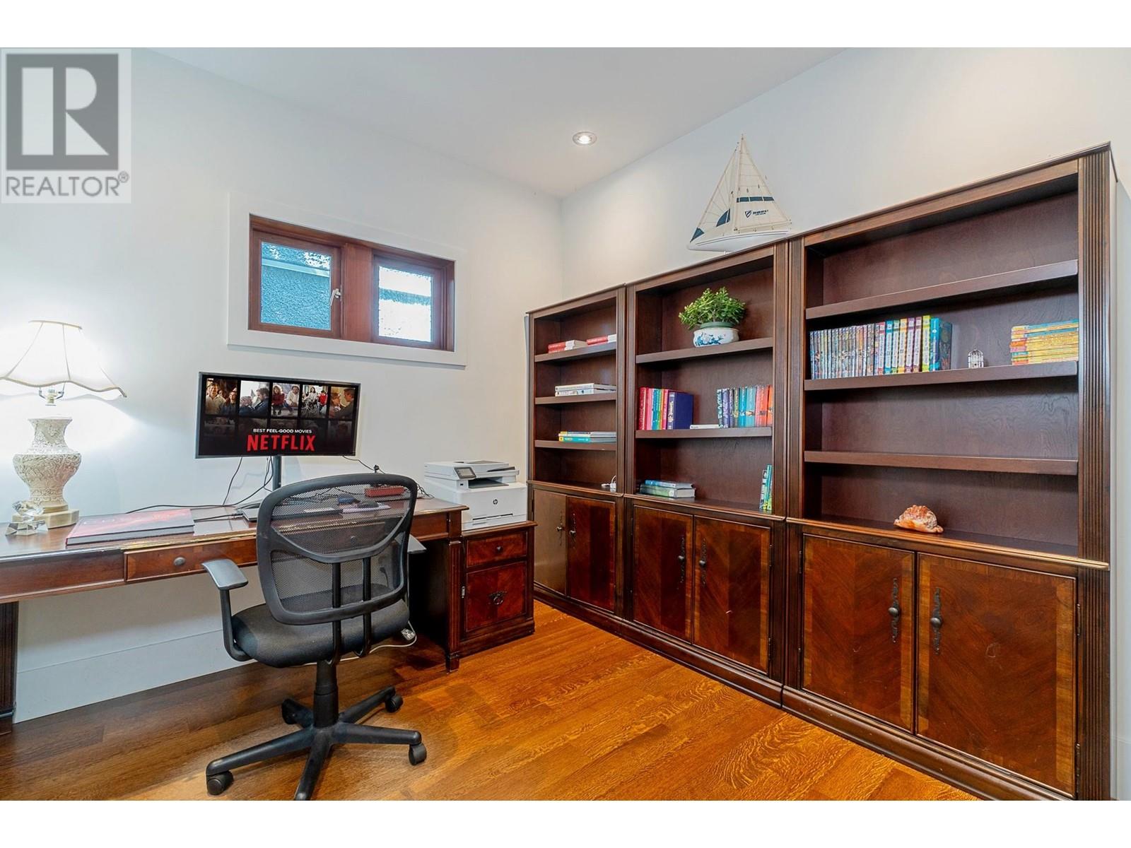 Listing Picture 27 of 32 : 5918 CHANCELLOR BOULEVARD, Vancouver / 溫哥華 - 魯藝地產 Yvonne Lu Group - MLS Medallion Club Member