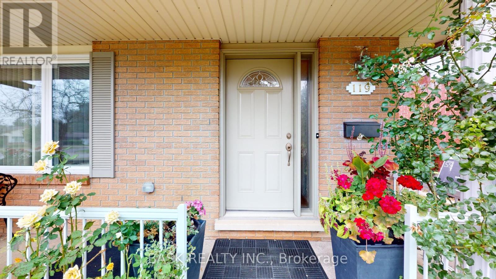 119 Hillbrook Crescent, Kitchener, Ontario  N2N 1J4 - Photo 3 - X9368502