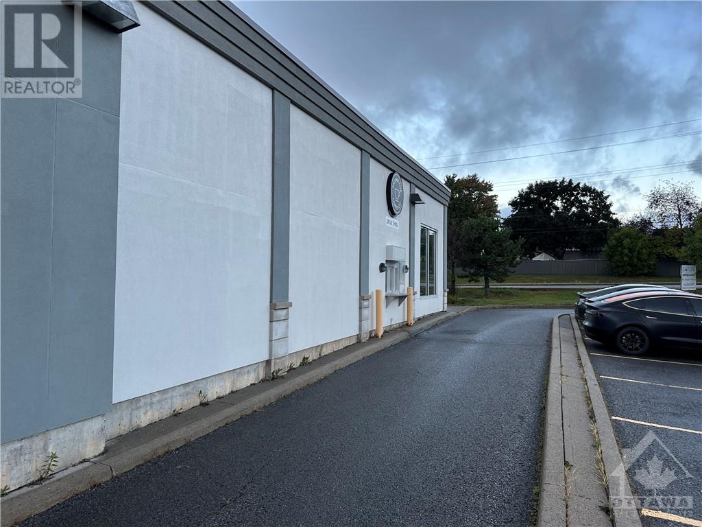 486 Hazeldean Road, Ottawa, Ontario  K2L 1V4 - Photo 5 - X9520657