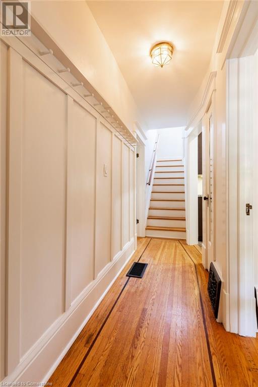 116 Victoria Street, Dundas, Ontario L9H 2C3 - Photo 5 - 40652214