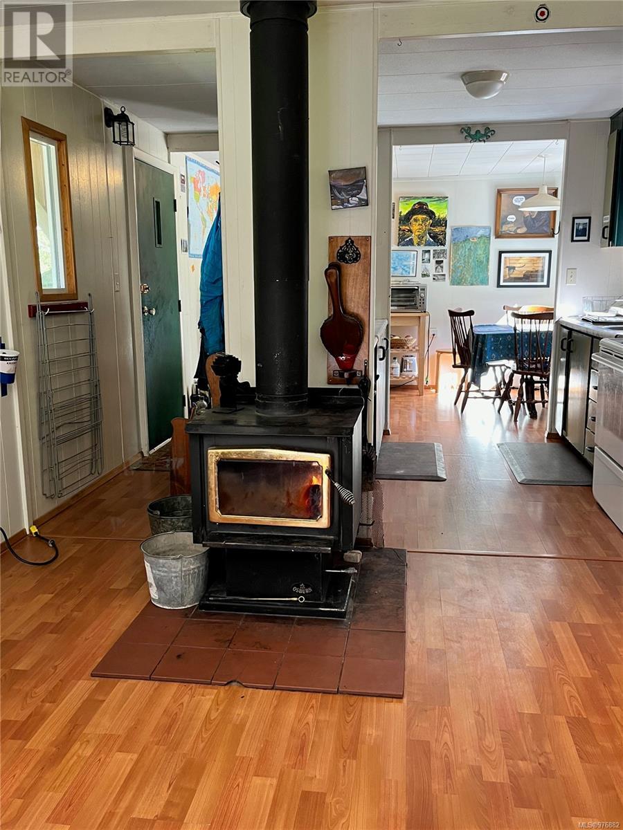 323 Sawmill Rd, Whaletown, British Columbia  V0P 1Z0 - Photo 12 - 976882