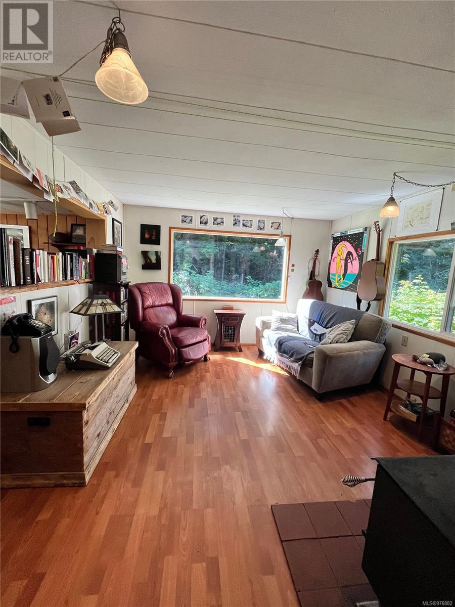 323 Sawmill Rd, Whaletown, British Columbia  V0P 1Z0 - Photo 14 - 976882