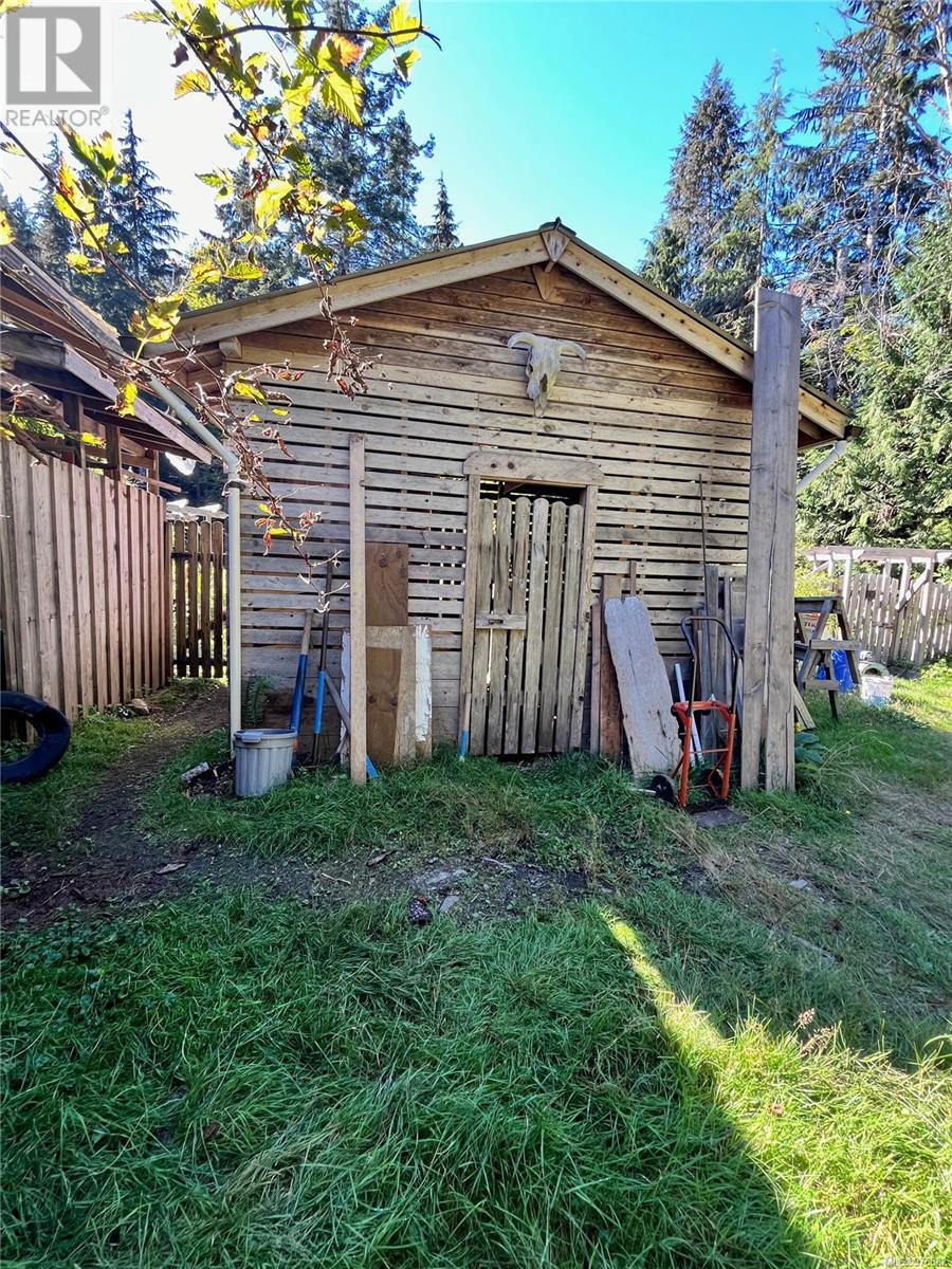 323 Sawmill Rd, Whaletown, British Columbia  V0P 1Z0 - Photo 26 - 976882
