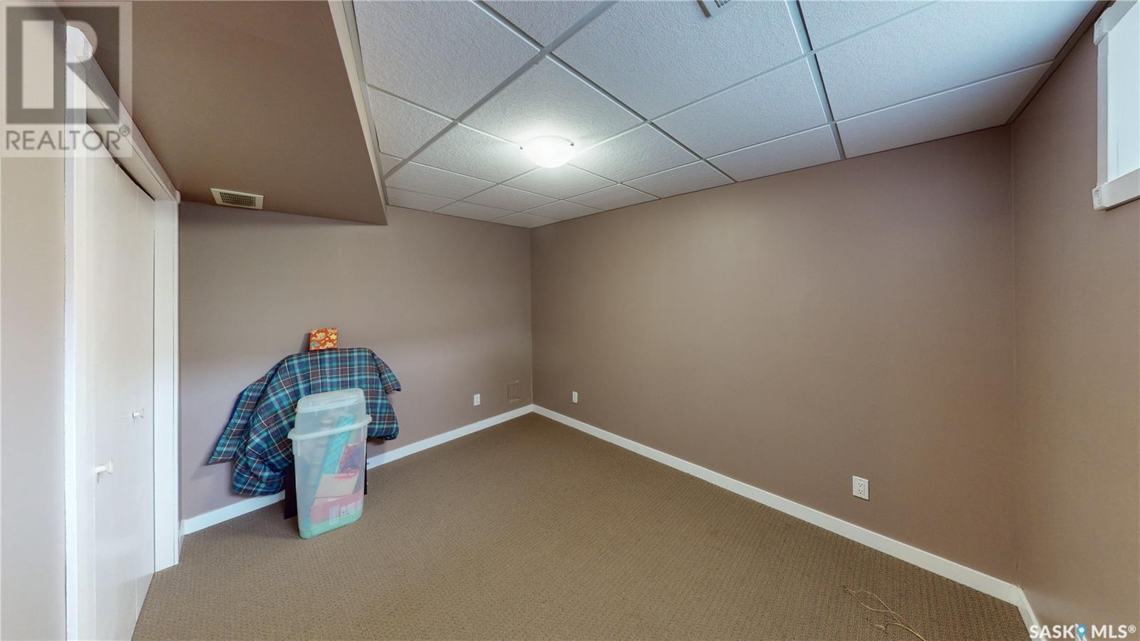 2742 Windsor Park Road, Regina, Saskatchewan  S4V 0N2 - Photo 32 - SK984669