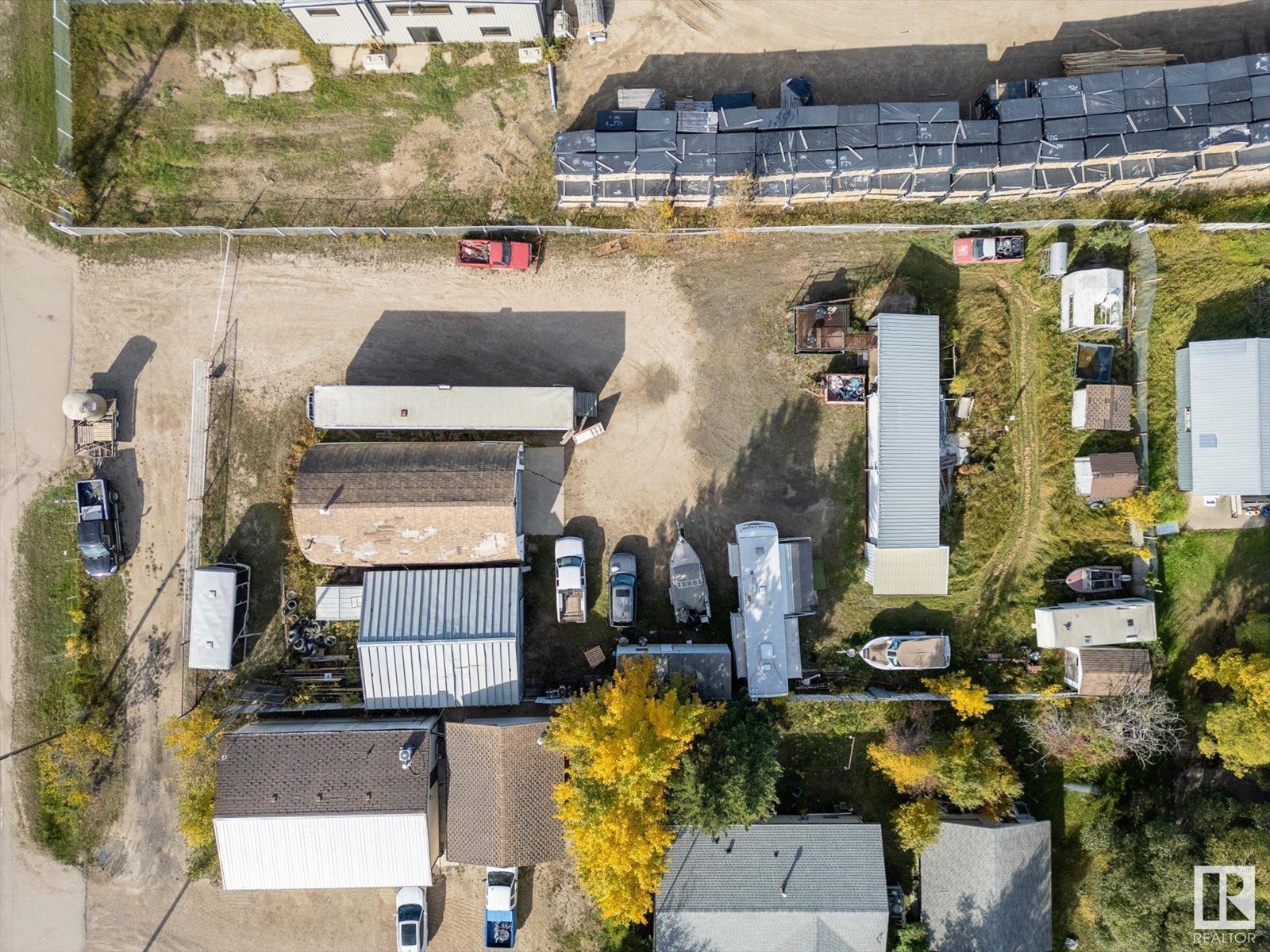 Property at 5021 62 ST image 2