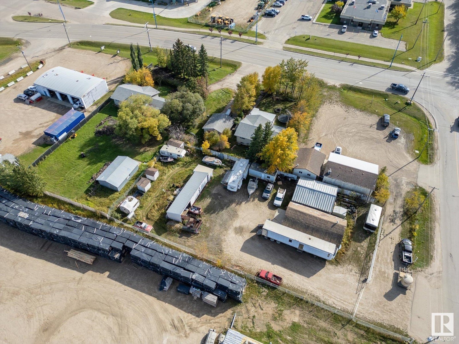 Property at 5021 62 ST image 3