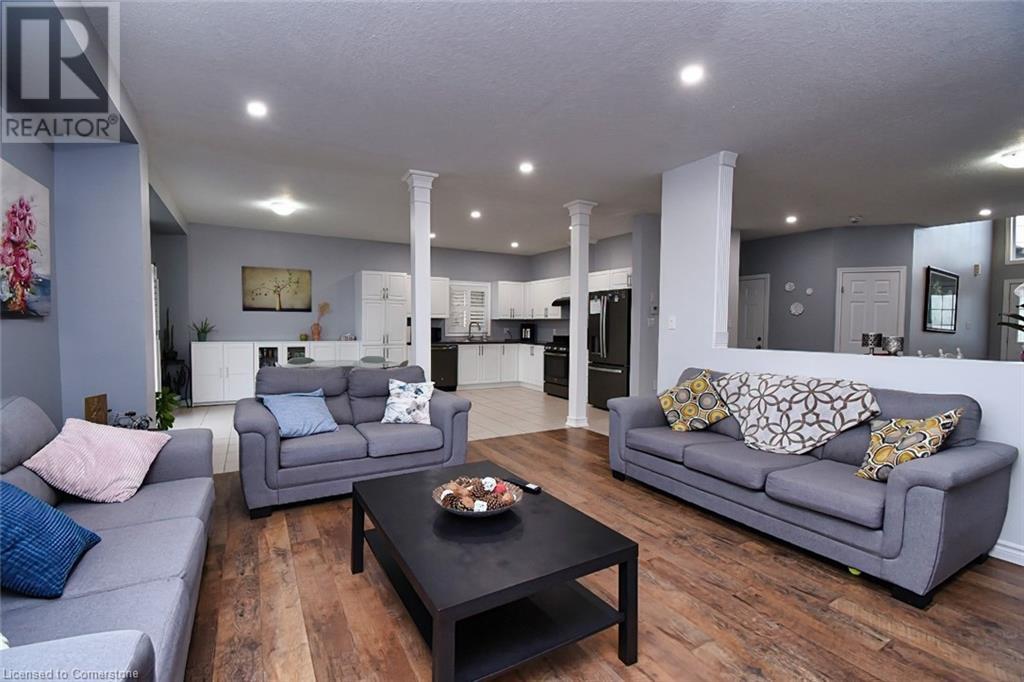 79 Aquasanta Crescent, Hamilton, Ontario  L9B 0H8 - Photo 17 - 40653291