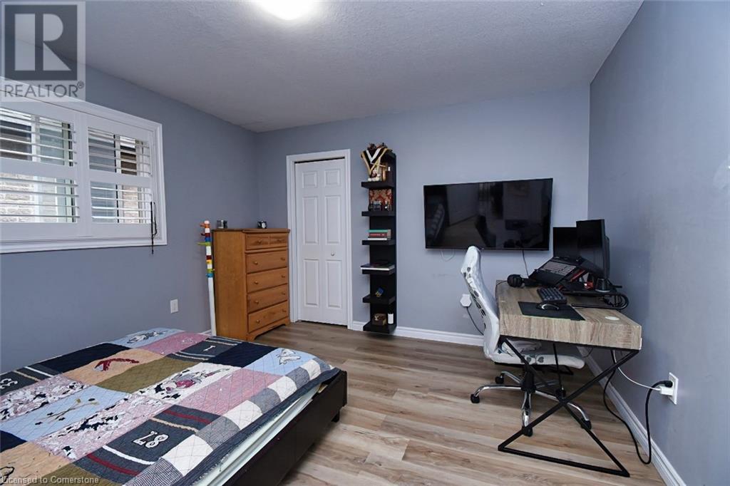 79 Aquasanta Crescent, Hamilton, Ontario  L9B 0H8 - Photo 31 - 40653291