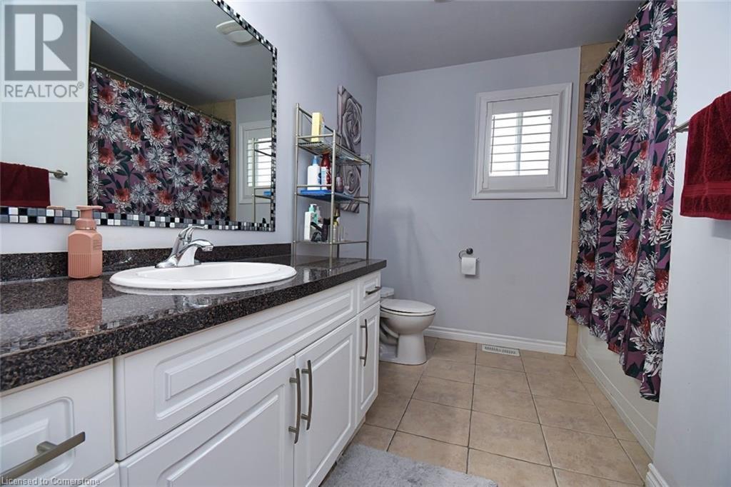 79 Aquasanta Crescent, Hamilton, Ontario  L9B 0H8 - Photo 33 - 40653291