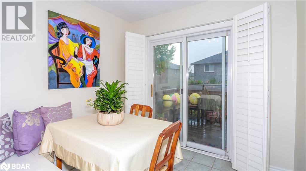 137 Dean Avenue, Barrie, Ontario  L4N 0V6 - Photo 8 - 40647351