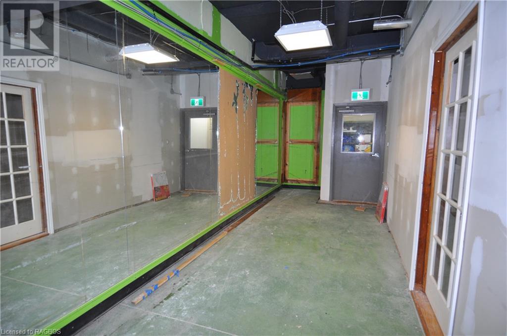 232 8th Street E, Owen Sound, Ontario  N4K 1L1 - Photo 5 - X10848259