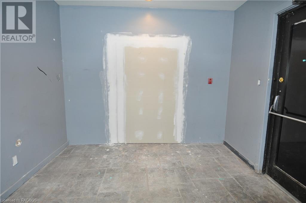 232 8th Street E, Owen Sound, Ontario  N4K 1L1 - Photo 7 - X10848259