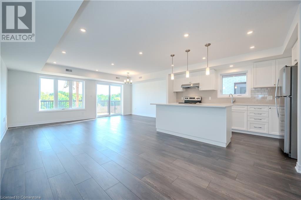 15 Stauffer Woods Trail Unit# J037, Kitchener, Ontario  N2P 2P4 - Photo 11 - 40652632