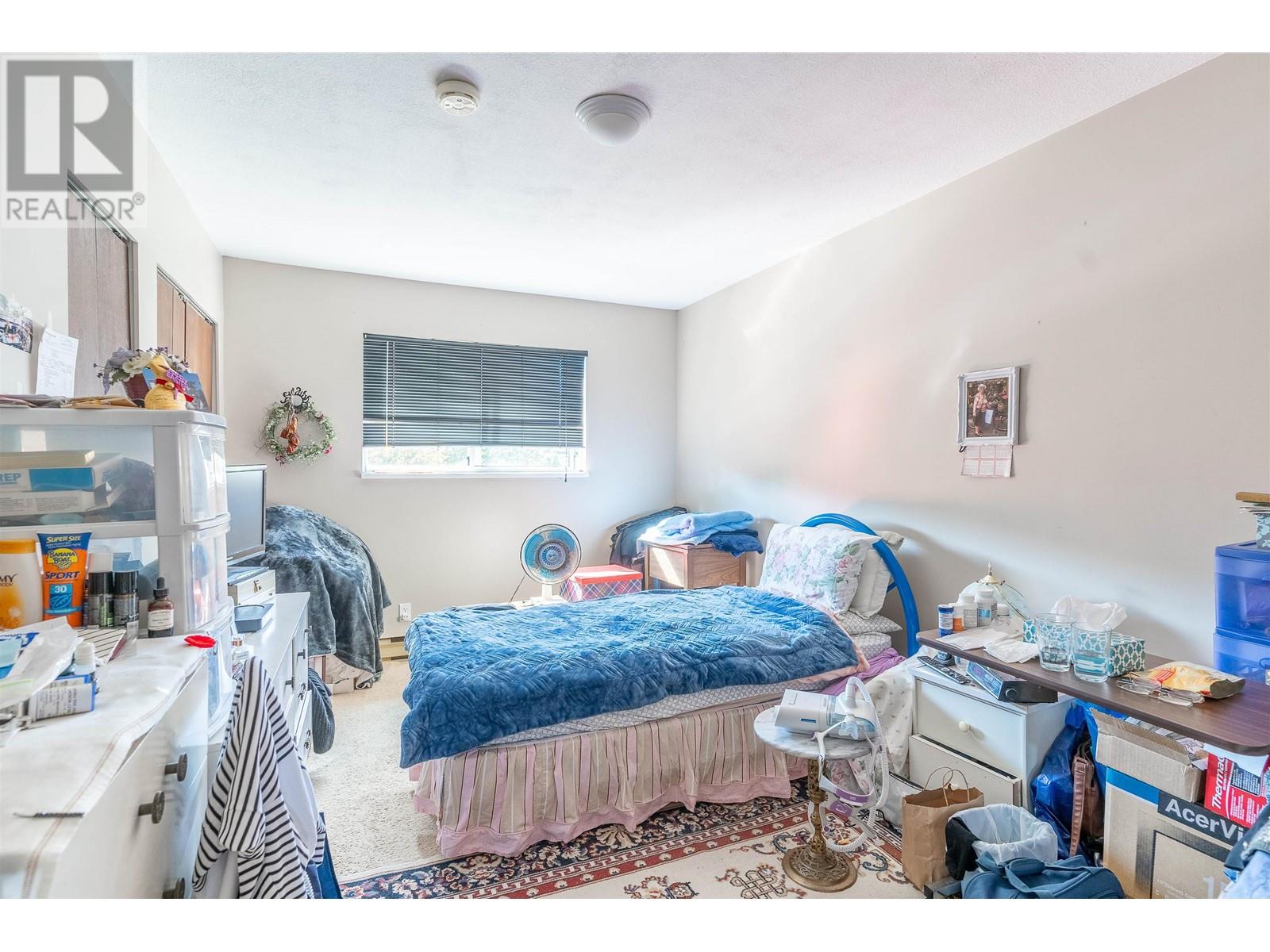 Listing Picture 13 of 21 : 557 E 20TH AVENUE, Vancouver / 溫哥華 - 魯藝地產 Yvonne Lu Group - MLS Medallion Club Member