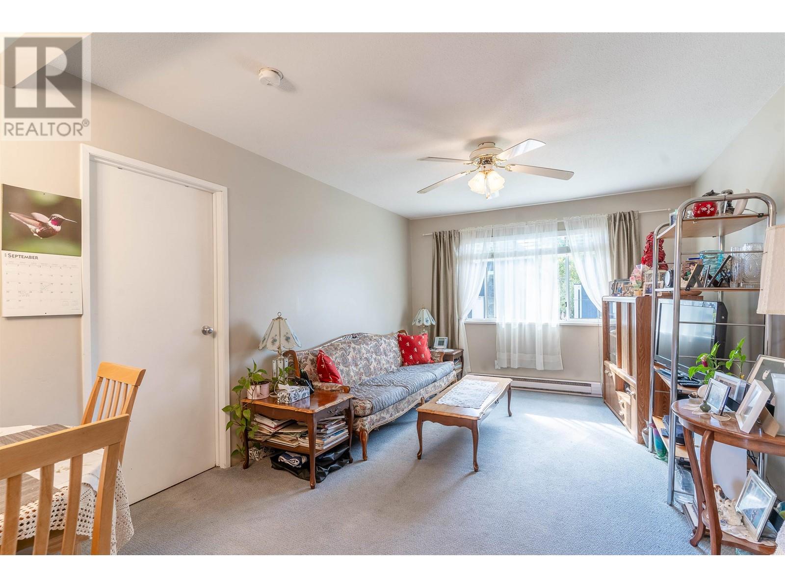 Listing Picture 10 of 21 : 557 E 20TH AVENUE, Vancouver / 溫哥華 - 魯藝地產 Yvonne Lu Group - MLS Medallion Club Member