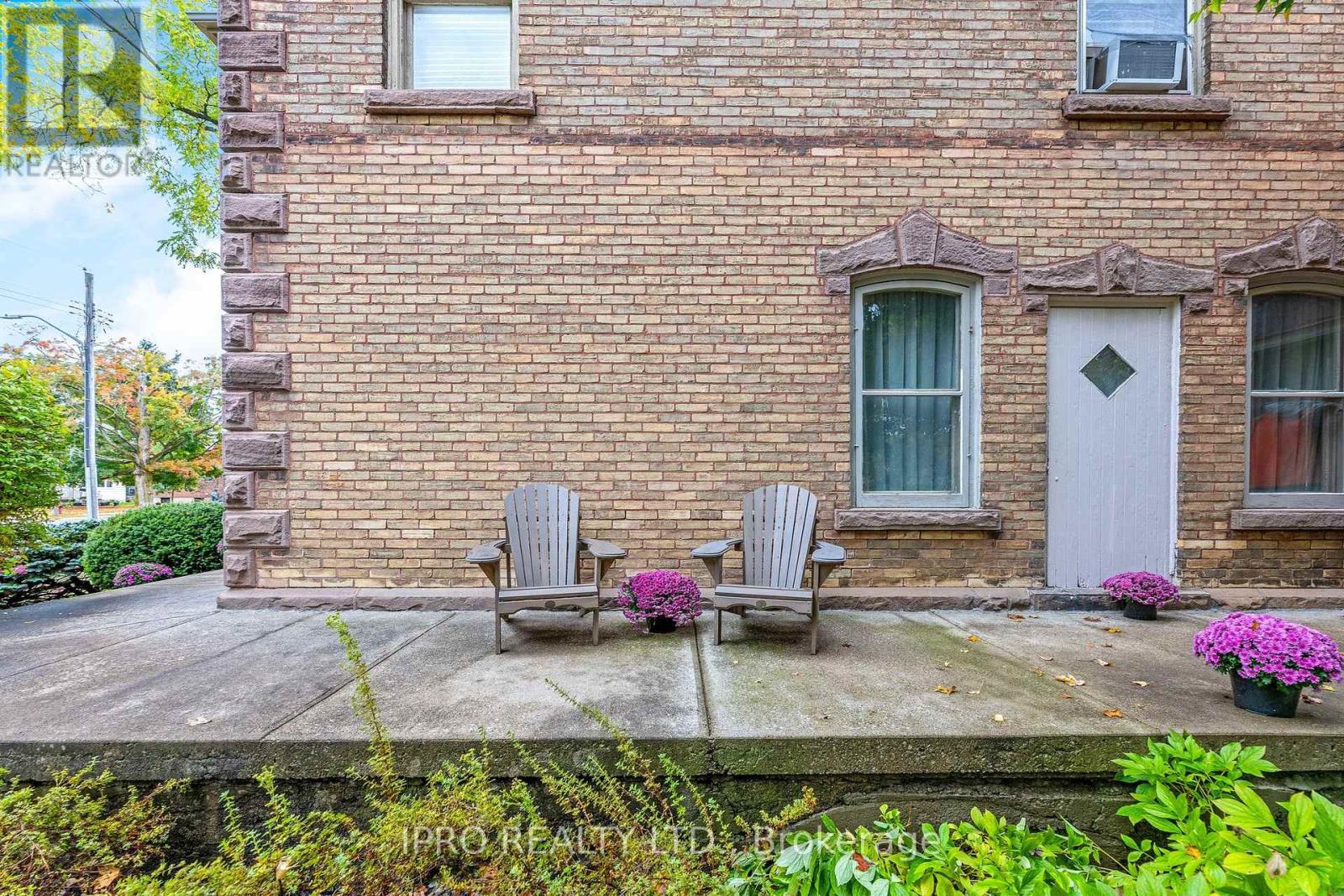 Property at 225 MAIN STREET image 4