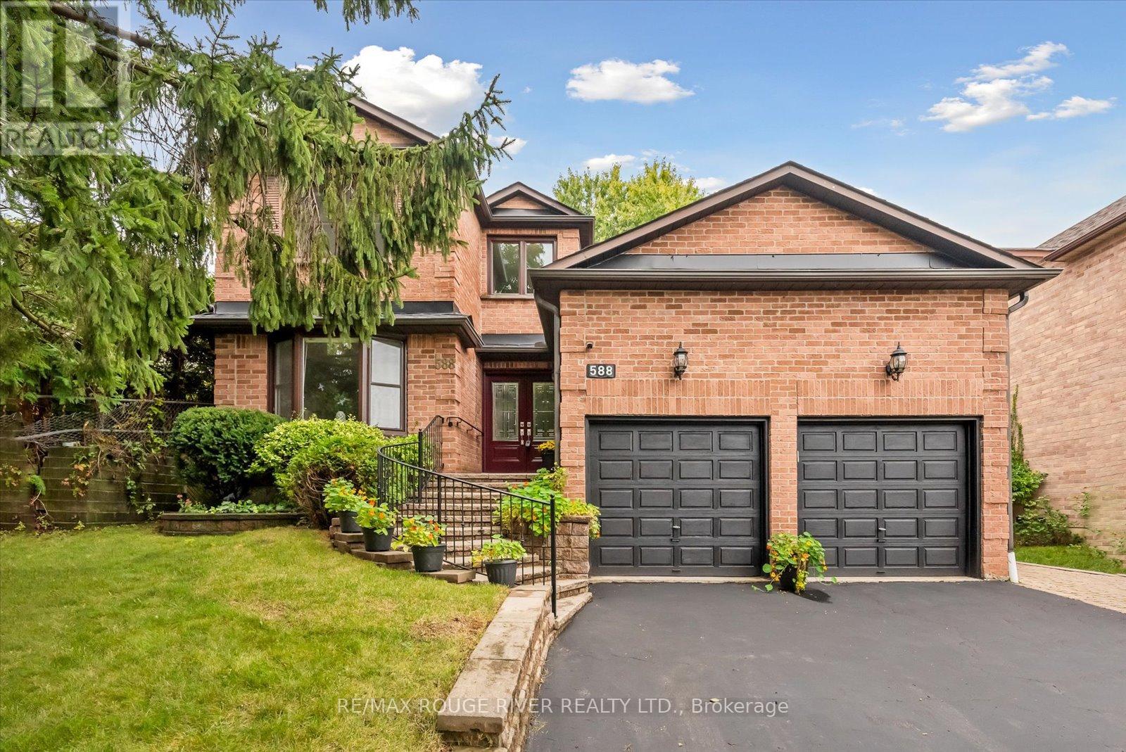 588 MAITLAND DRIVE, pickering (rosebank), Ontario