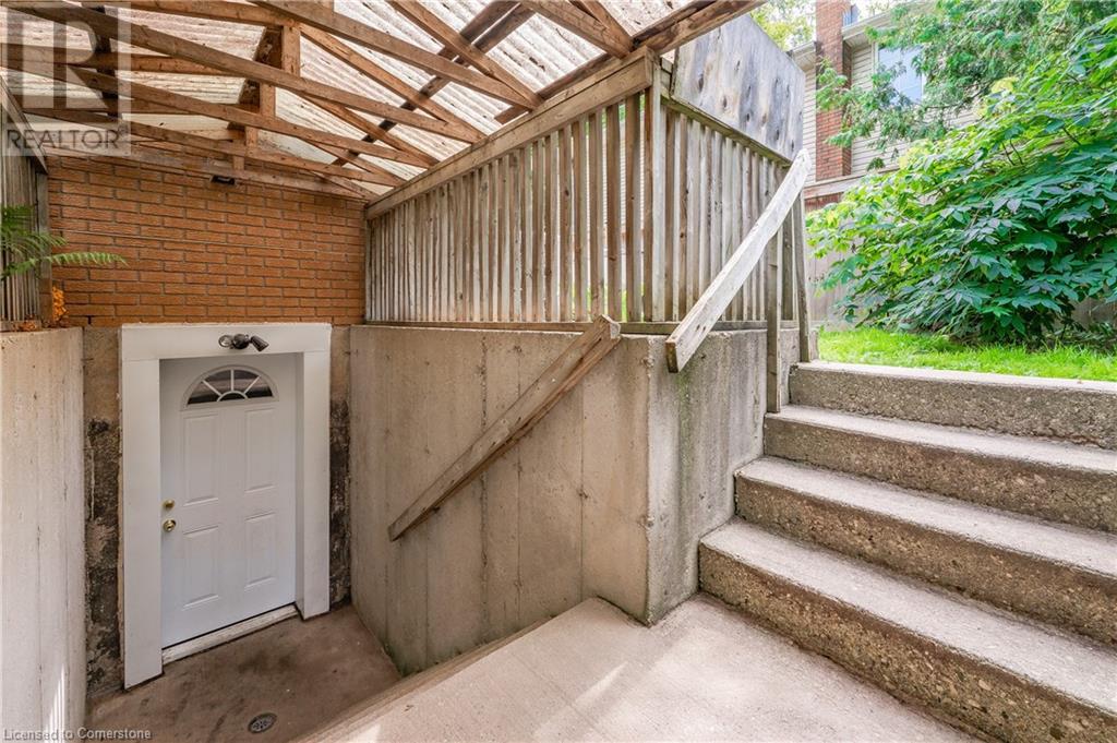 23 Mcdougall Road Unit# Lower, Waterloo, Ontario  N2L 2W4 - Photo 5 - 40653713