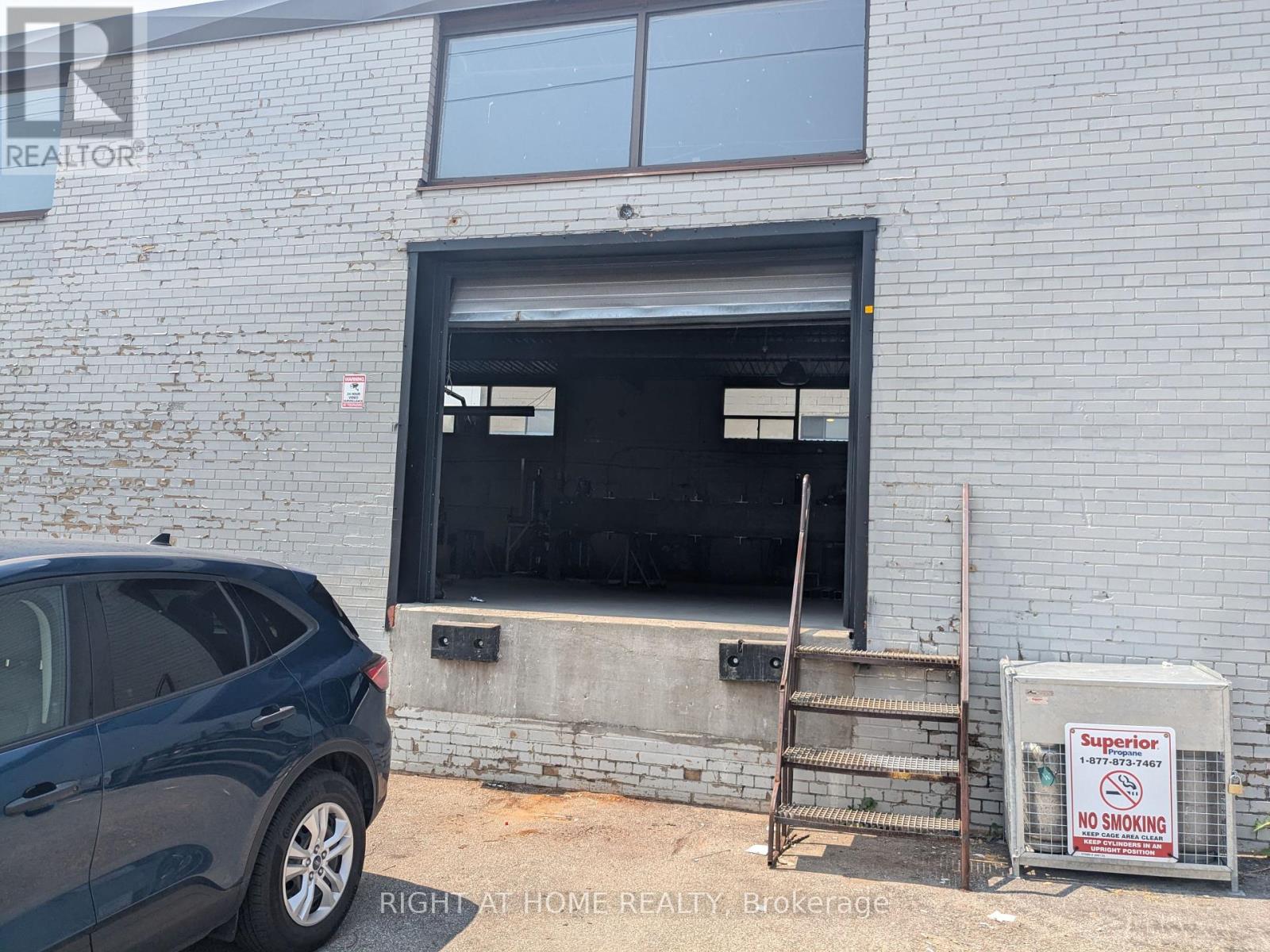 A - 20 Sheffield Street, Toronto, Ontario  M6M 3E6 - Photo 17 - W9230966