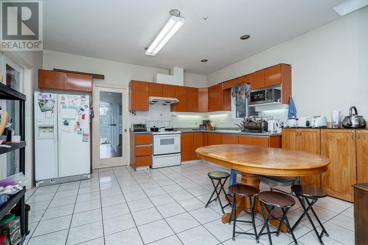 3288 School Avenue, Vancouver, British Columbia  V5R 5N5 - Photo 11 - R2925809