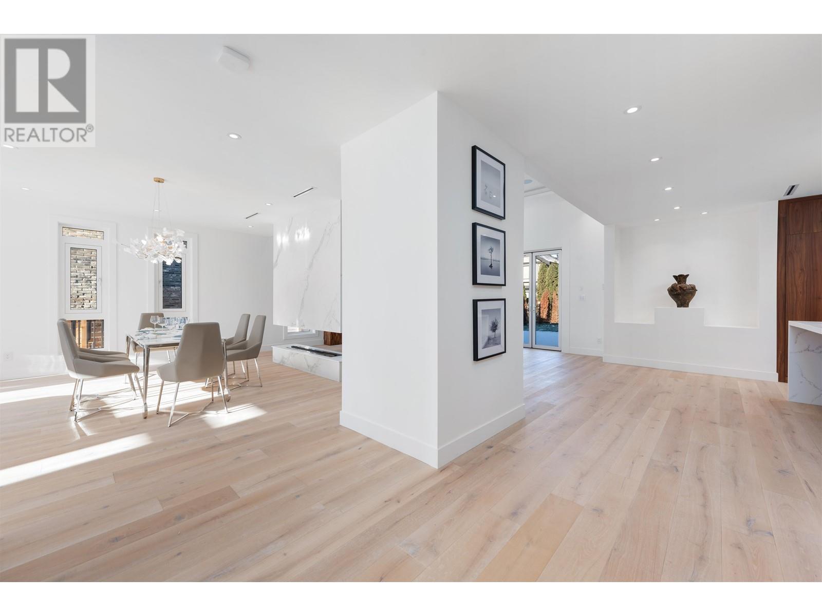 4082 Sunnycrest Drive, North Vancouver, British Columbia  V7R 3E4 - Photo 8 - R2927387