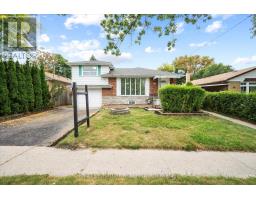 54 CARSLAKE CRESCENT, Toronto, Ontario