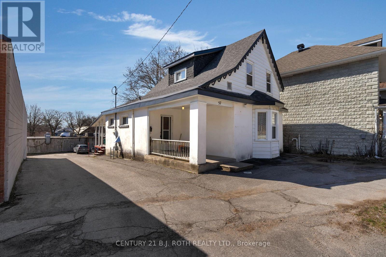 57 Nottawasaga Street, Orillia, Ontario  L3V 3J5 - Photo 4 - S9368859