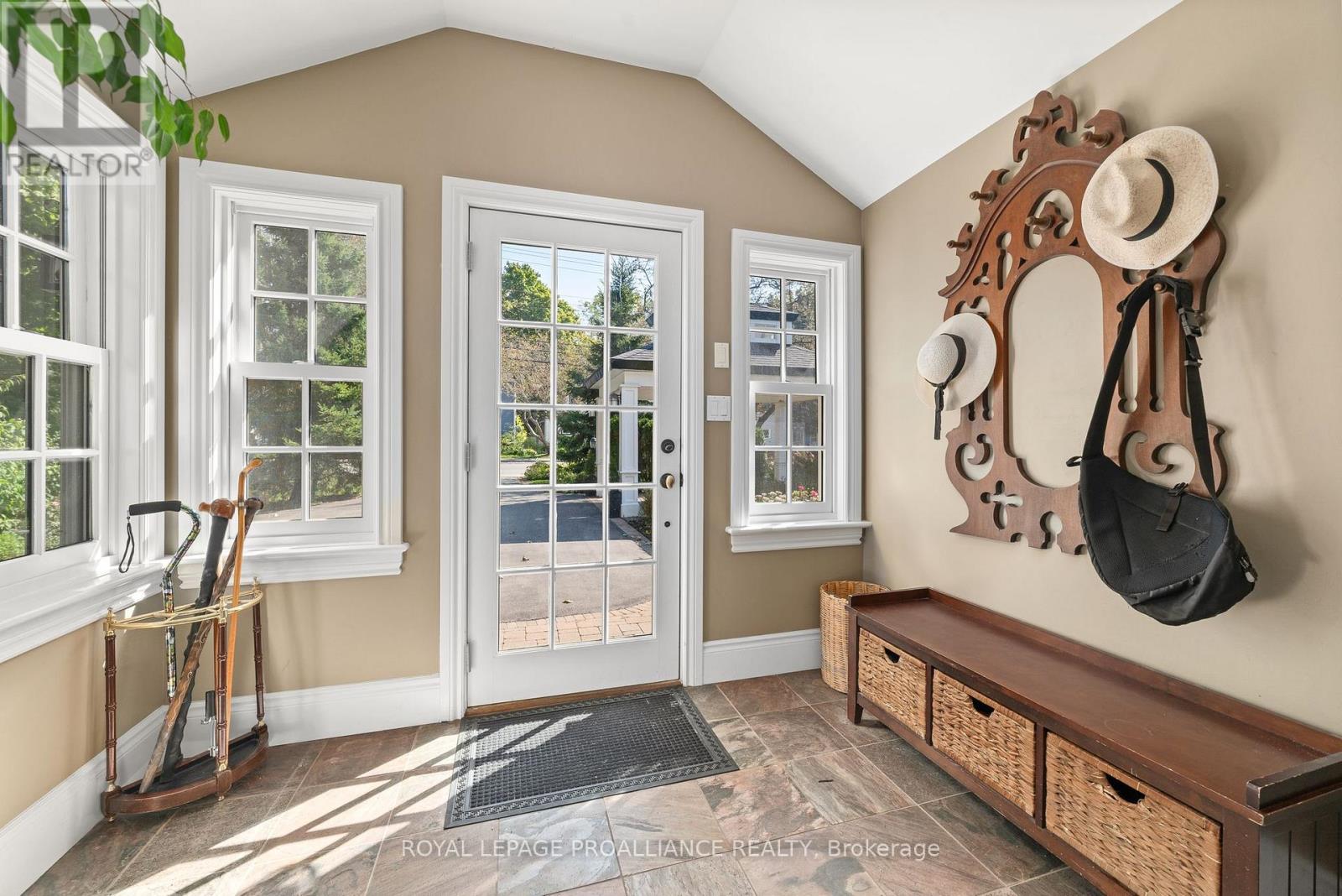 23 Main Street, Prince Edward County, Ontario  K0K 2T0 - Photo 4 - X9369904