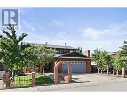 251 Maunsell Close NE, calgary, Alberta