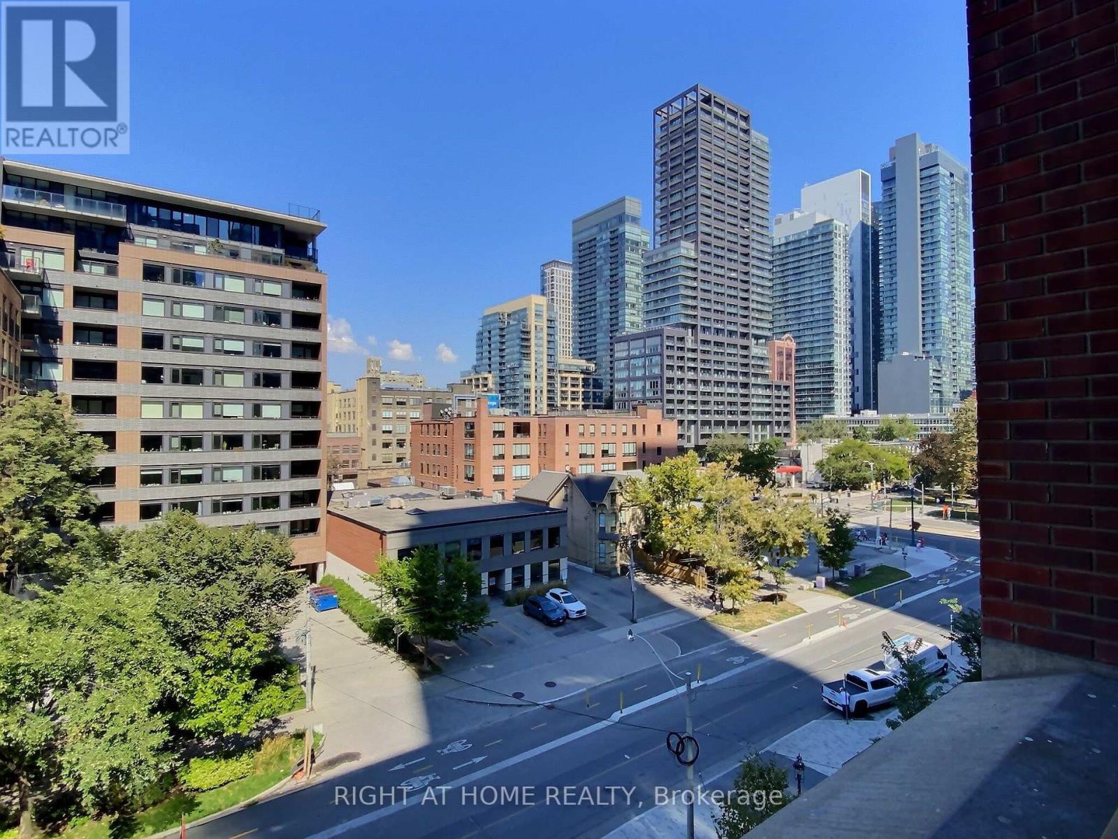 302 - 425 Wellington Street W, Toronto, Ontario  M5V 0V3 - Photo 21 - C9370066