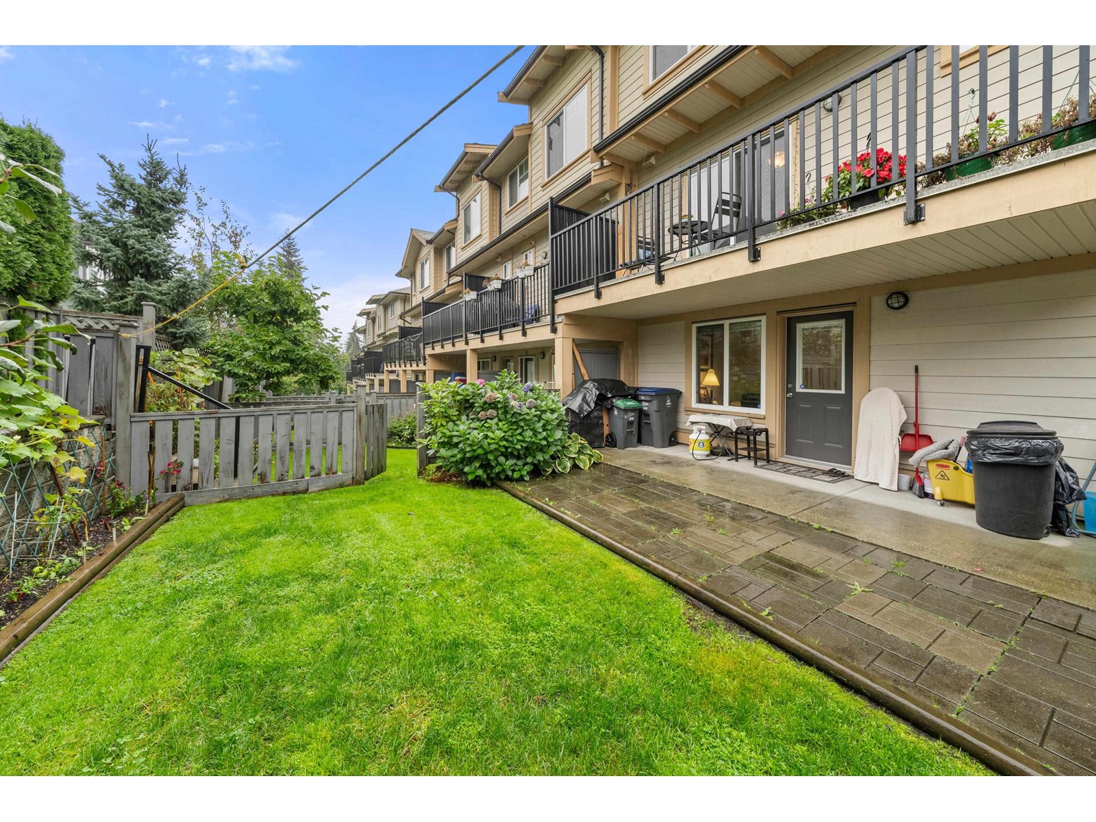 61 5957 152 Street, Surrey, British Columbia  V3S 3K4 - Photo 3 - R2929568