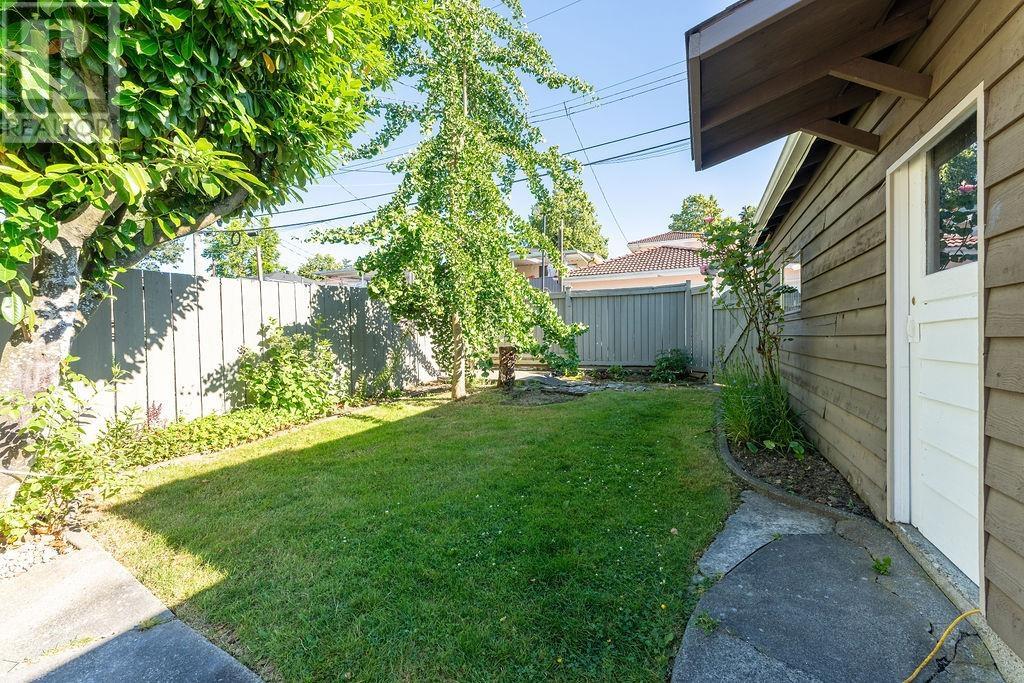 1748 E 36 Avenue, Vancouver, British Columbia  V5P 1C5 - Photo 29 - R2930294