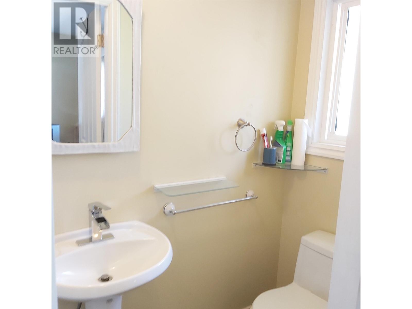 5565 Gilpin Street, Burnaby, British Columbia  V5H 2H8 - Photo 26 - R2866972