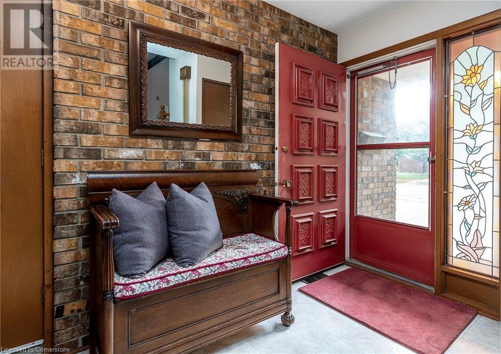 34 Westbrier Knoll, Brantford, Ontario  N3R 5W1 - Photo 5 - 40653950