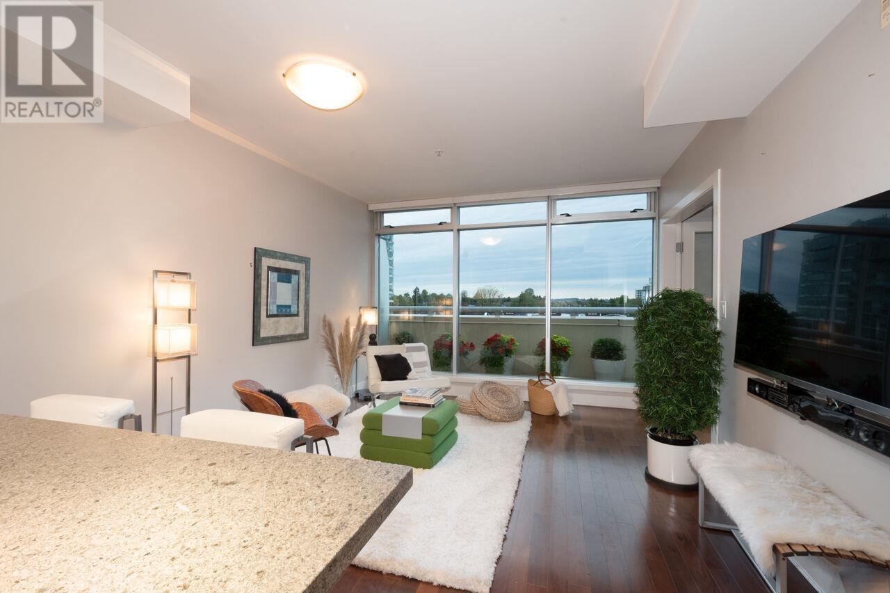 Listing Picture 3 of 39 : PH3 1477 W 15TH AVENUE, Vancouver / 溫哥華 - 魯藝地產 Yvonne Lu Group - MLS Medallion Club Member