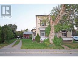 421-423 MINNIE AVENUE, Tweed, Ontario