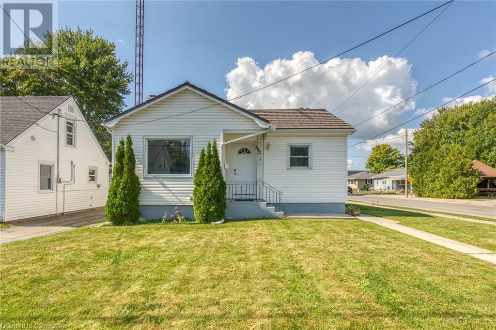 832 PINE Street, Dunnville, Ontario
