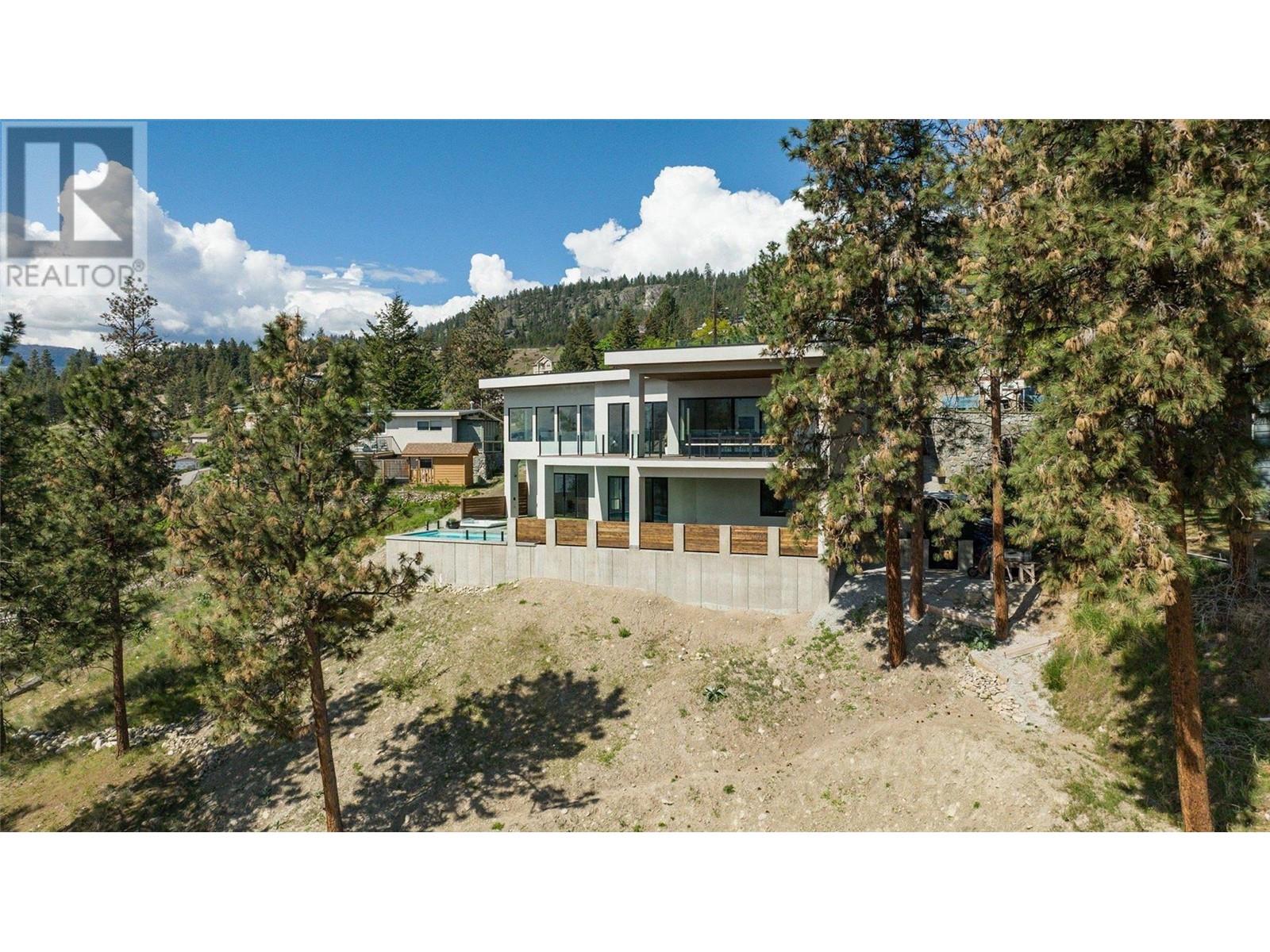 5843 Somerset Avenue Peachland Photo 38