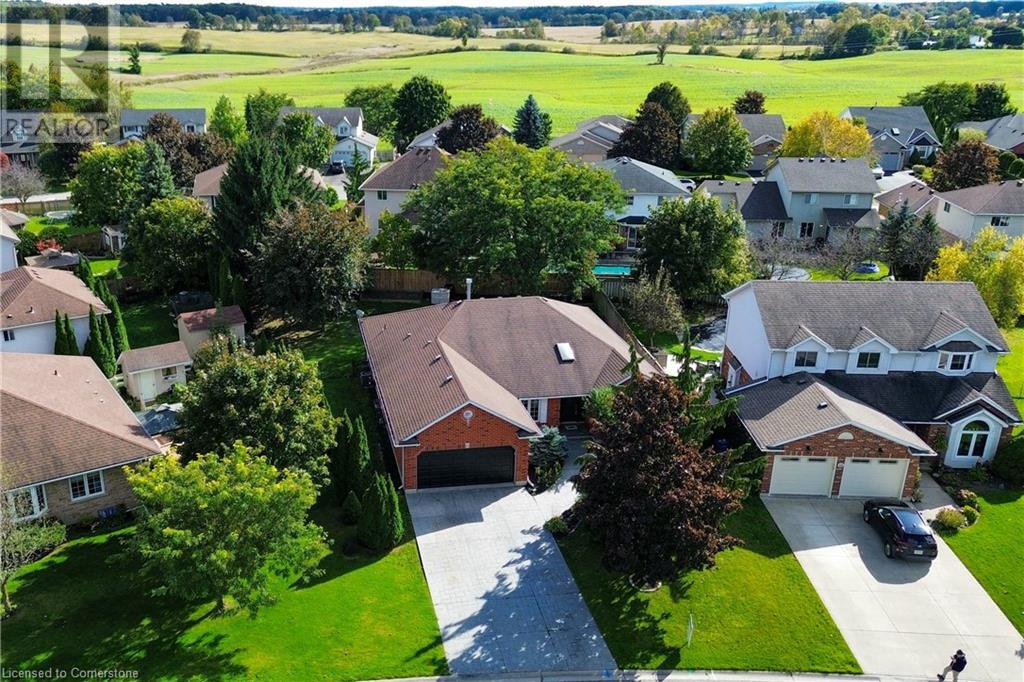 24 CALEDONIA Drive, caledonia, Ontario
