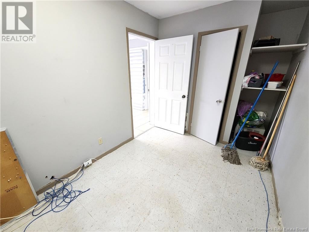296 Victoria Street, Edmundston, New Brunswick  E3V 2H9 - Photo 14 - NB106854
