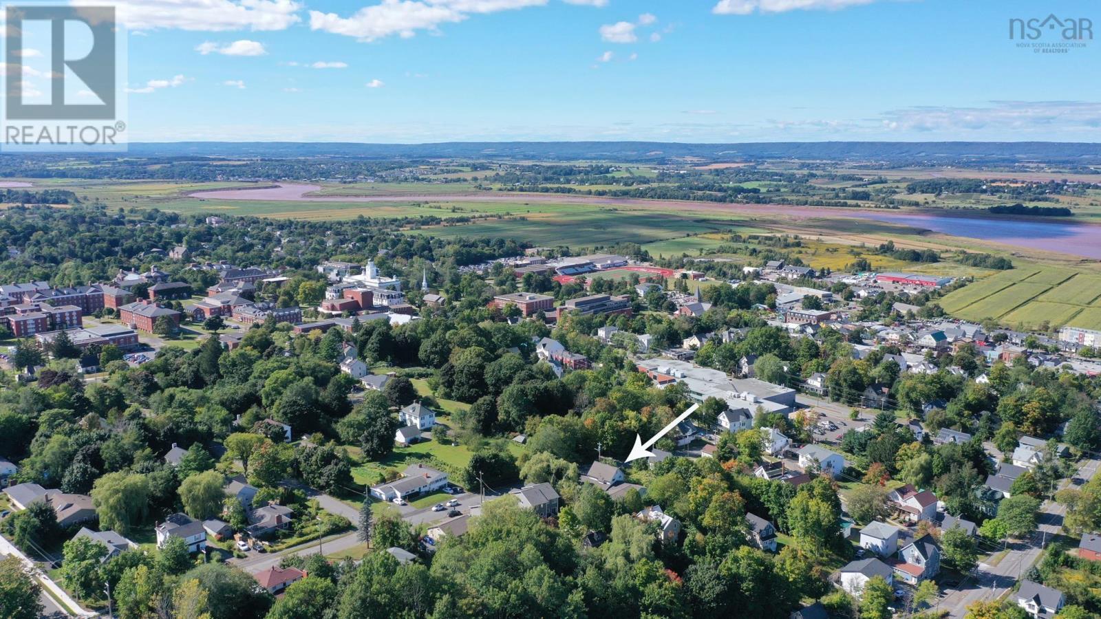 9 Hillside, Wolfville, Nova Scotia  B4P 2A9 - Photo 12 - 202417642