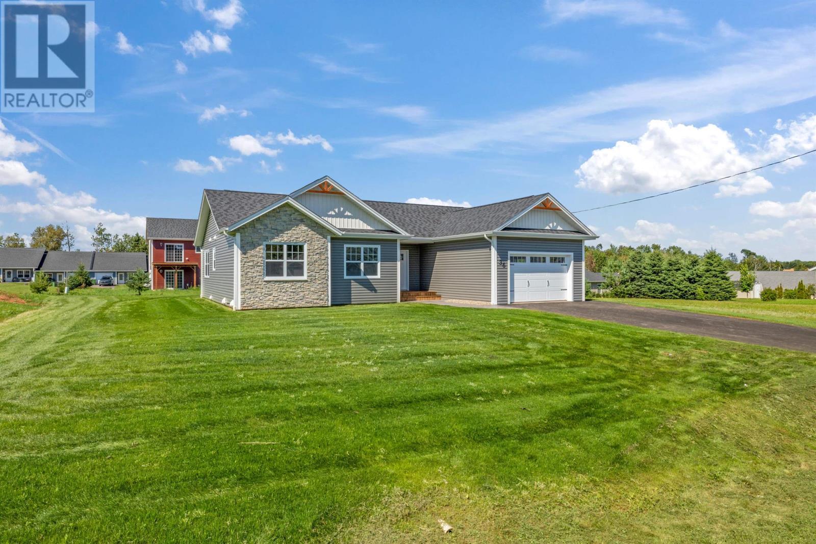 36 Muttart Drive, Cornwall, Prince Edward Island  C0A 1H0 - Photo 3 - 202423363